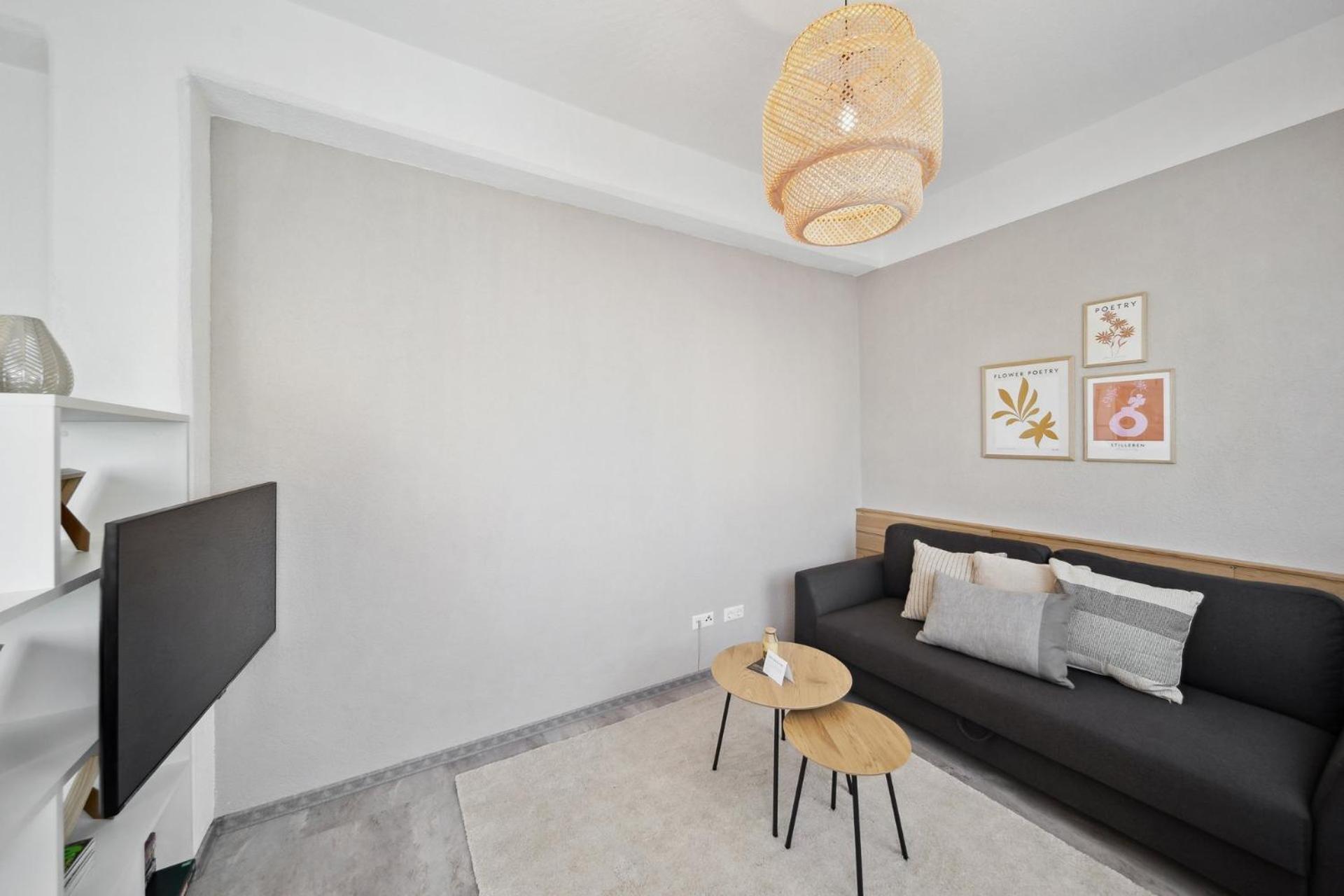 Ferienwohnung Ruhige Lage, Gute Anbindung, Frisch Renoviert Fellbach Exterior foto